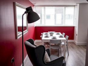 Townhouse Modern Mews Apartment Pass The Keys
